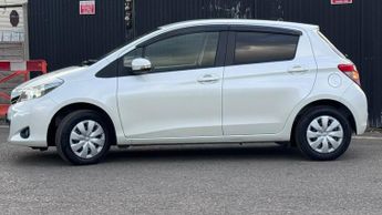 TOYOTA YARIS 1.0 VVTi CVT 5dr
