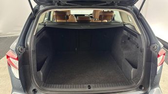 SKODA ENYAQ iV 62kWh 60 Nav ecoSuite SUV 5dr Electric Auto (179 ps)