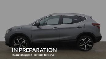 NISSAN QASHQAI 1.7 dCi Tekna SUV 5dr Diesel CVT 4WD Euro 6 (s/s) (150 ps)