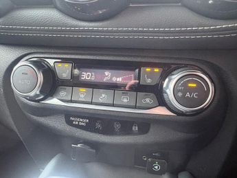 NISSAN JUKE 1.0 DiG-T Tekna 5dr DCT