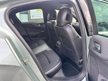 CITROEN DS4 1.6 e-HDi Airdream DStyle 5dr EGS6