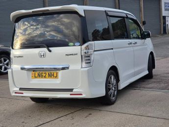 HONDA STEPWAGON 8 seater Fresh Import warrented mileage