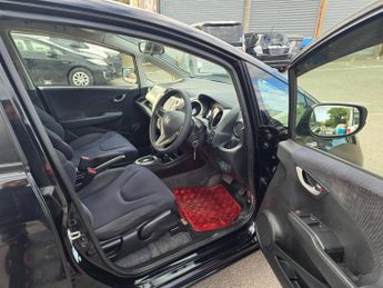 HONDA JAZZ Hybrid Fresh import wsrrented mikeage