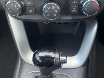 KIA CEED 1.6 CRDi ISG 2 5dr DCT