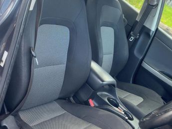 KIA CEED 1.6 CRDi ISG 2 5dr DCT