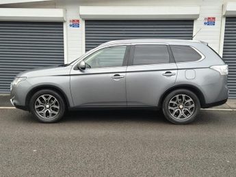 MITSUBISHI OUTLANDER 2.2 DI-D GX4 5dr Auto