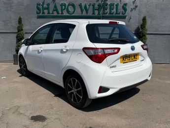 Toyota Yaris Icon Tech