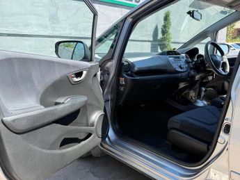 Honda Jazz ES