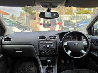 Ford Focus Ghia