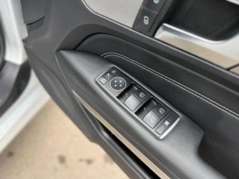 Mercedes-Benz E Class Mercedes-Benz E Class 2.1 E220 BlueTEC AMG Line Cabriolet 2dr Di