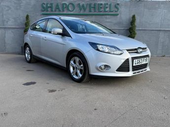 Ford Focus Ford Focus 1.6 Zetec Hatchback 5dr Petrol Powershift Euro 5 (125