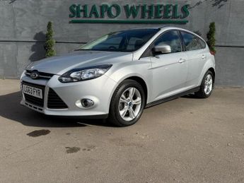 Ford Focus Ford Focus 1.6 Zetec Hatchback 5dr Petrol Powershift Euro 5 (125