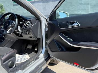 Mercedes-Benz GLA AMG Line