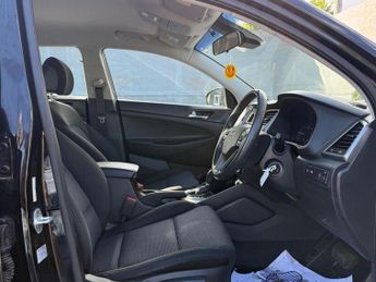 Hyundai TUCSON SE