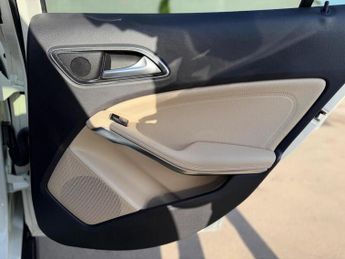 Mercedes-Benz GLA SE