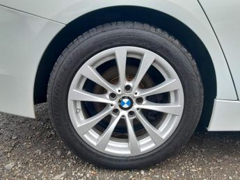 BMW 3 Series 2.0 320i SE Touring Auto (s/s) 5dr