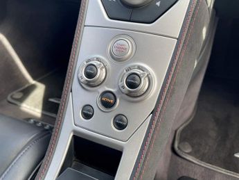 McLaren 12C 3.8T V8 S-Auto 2dr