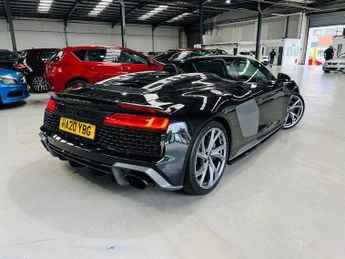 Audi R8 5.2 FSI V10 Performance Spyder S Tronic quattro Euro 6 (s/s) 2dr
