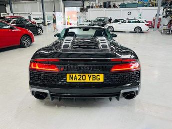 Audi R8 5.2 FSI V10 Performance Spyder S Tronic quattro Euro 6 (s/s) 2dr
