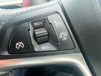 Vauxhall Astra GTC 2.0 CDTi SRi Auto Euro 5 3dr