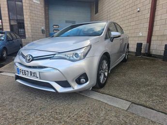 Toyota Avensis 2.0 D-4D Business Edition Euro 6 (s/s) 4dr
