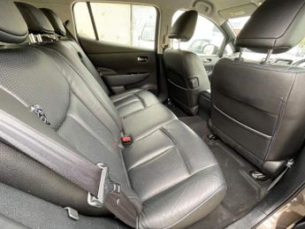 Nissan Leaf 24kWh Tekna Auto 5dr