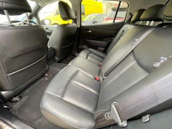 Nissan Leaf 24kWh Tekna Auto 5dr