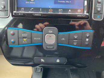 Nissan Leaf 24kWh Tekna Auto 5dr