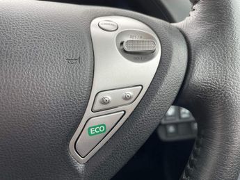 Nissan Leaf 24kWh Tekna Auto 5dr