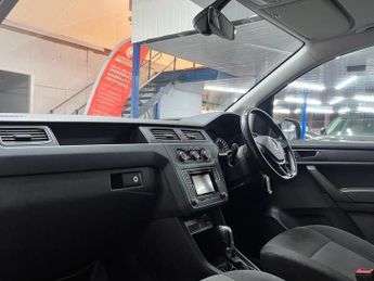 Volkswagen Caddy Maxi 2.0 TDI C20 Startline DSG LWB Euro 6 (s/s) 6dr