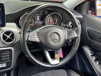 Mercedes-Benz GLA Class 1.6 GLA180 Urban Edition 7G-DCT Euro 6 (s/s) 5dr
