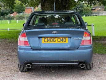 Subaru Legacy 3.0 R spec.B 4dr