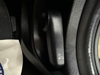 MINI Hatch 1.5 Cooper Auto Euro 6 (s/s) 3dr
