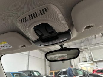 MINI Hatch 1.5 Cooper Auto Euro 6 (s/s) 3dr
