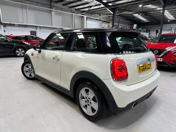 MINI Hatch 1.5 Cooper Auto Euro 6 (s/s) 3dr