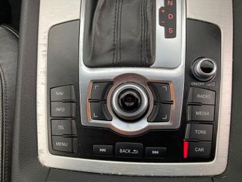 AUDI Q7 3.0 TDI QUATTRO S LINE 5d 245 BHP **GREAT SPEC+0% FINANCE AVAILA