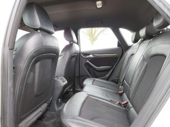 Audi Q3 2.0 TFSI S line S Tronic quattro Euro 5 (s/s) 5dr