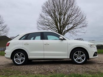 Audi Q3 2.0 TFSI S line S Tronic quattro Euro 5 (s/s) 5dr