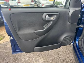Vauxhall Corsa 1.2i 16v Design 5dr (a/c)