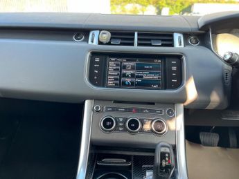 Land Rover Range Rover Sport 3.0 TD V6 SE SUV 5dr Diesel Auto 4WD Euro 5 (s/s) (258 ps)