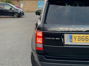 Land Rover Range Rover 3.0 TD V6 Vogue SE Auto 4WD Euro 6 (s/s) 5dr