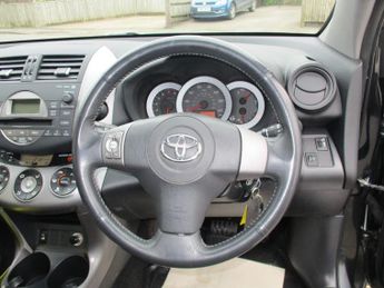 Toyota RAV4 2.0 XT-R 4WD 5dr