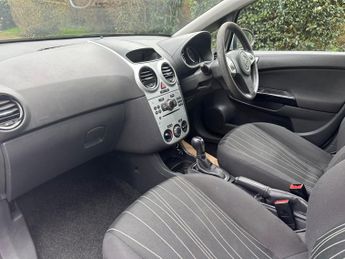 Vauxhall Corsa 1.4i 16v Club 5dr