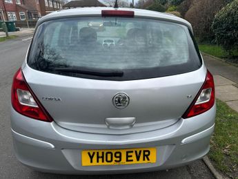 Vauxhall Corsa 1.4i 16v Club 5dr