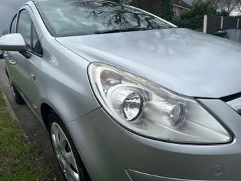 Vauxhall Corsa 1.4i 16v Club 5dr