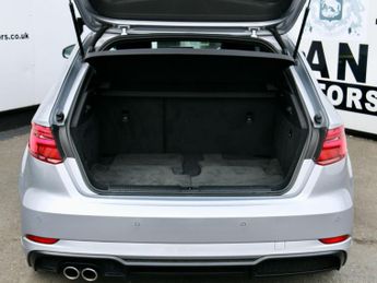 Audi A3 1.5 TFSI CoD 35 Black Edition Sportback S Tronic Euro 6 (s/s) 5d