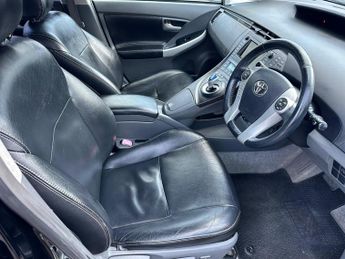 Toyota Prius 1.8 VVT-h T Spirit 10th Anniversary CVT Euro 5 (s/s) 5dr