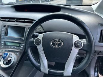 Toyota Prius 1.8 VVT-h T Spirit 10th Anniversary CVT Euro 5 (s/s) 5dr