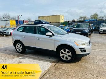 Volvo XC60 2.4D SE Lux Geartronic AWD Euro 4 5dr