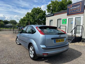 Ford Focus 1.6 Zetec Climate 5dr